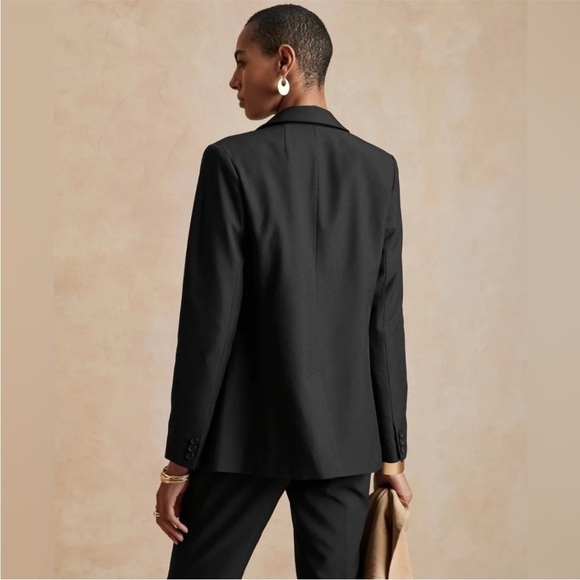 NWT! Banana Republic Black Sculpted Suit Blazer - Multiple Sizes💙 - Picture 3 of 7